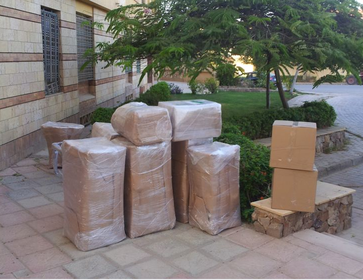 packers and movers in riyadh helping with home relocation (4)